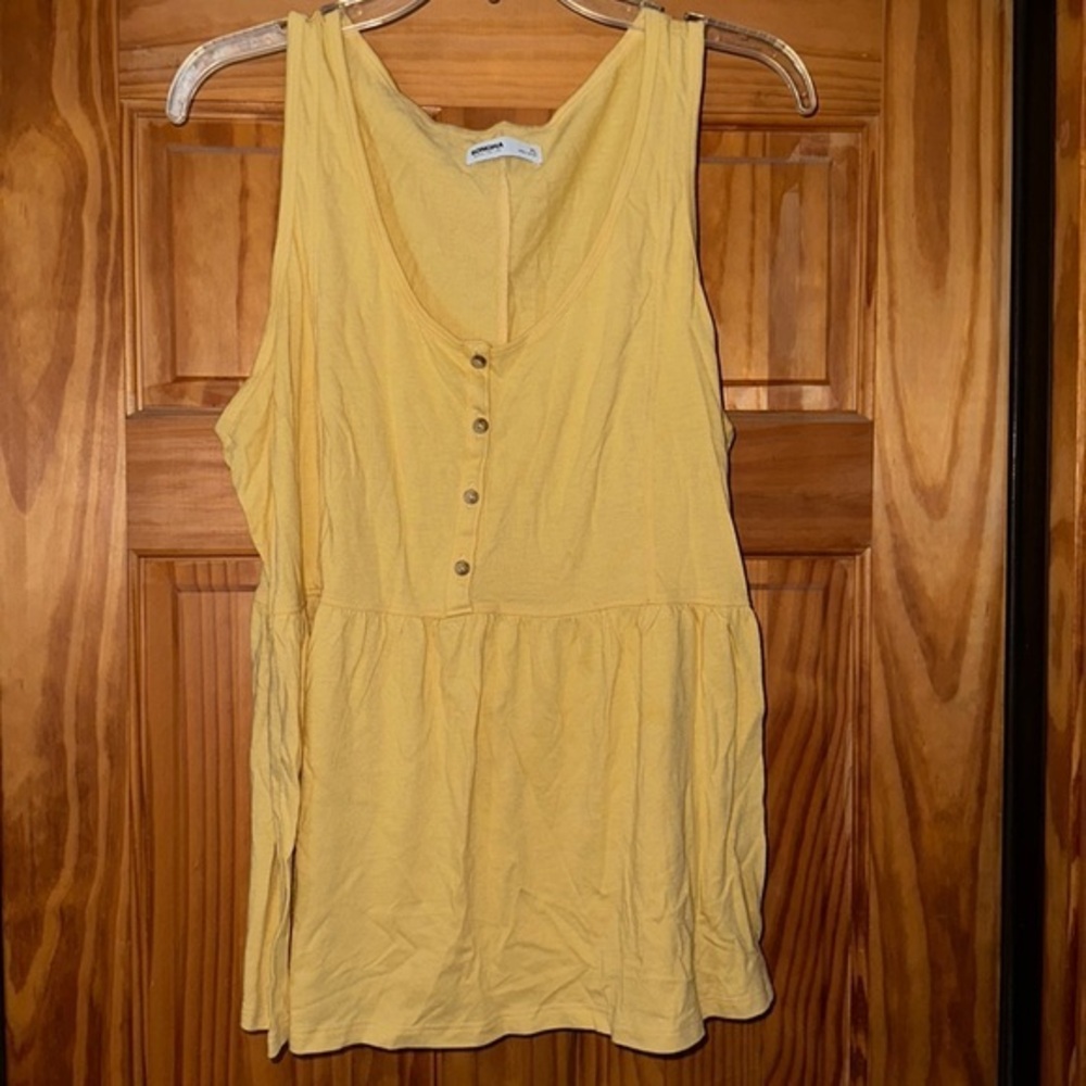 Flowy tank